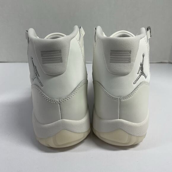 Air Jordan 11 Retro Pearl / Grand Final AR0715 110 Size 11.5 Women Size 10 Men - Picture 2 of 7